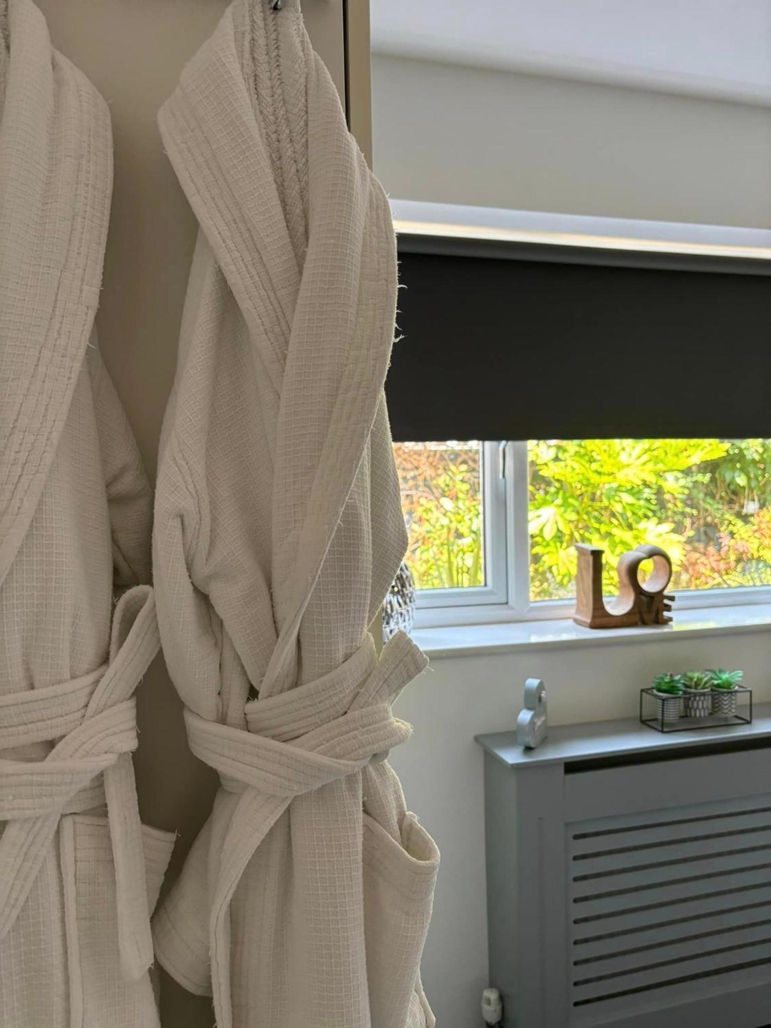 Secret Gem 1 Bed Garden Flat Private Luxury Hot Tub Daire Bournemouth Dış mekan fotoğraf