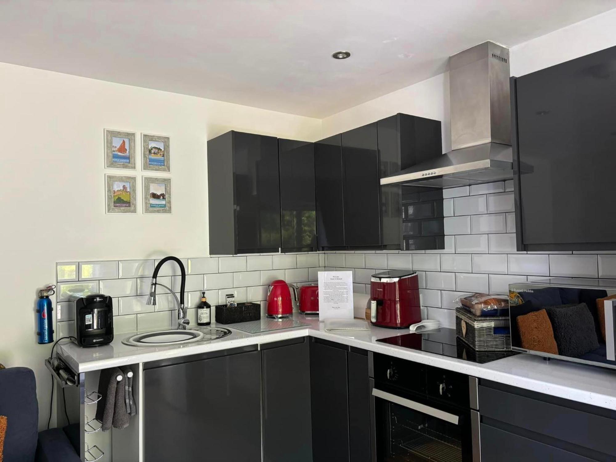 Secret Gem 1 Bed Garden Flat Private Luxury Hot Tub Daire Bournemouth Dış mekan fotoğraf